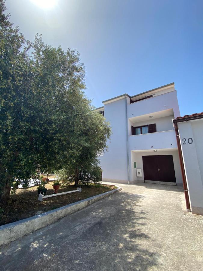 Apartments Lungomare PUY 외부 사진