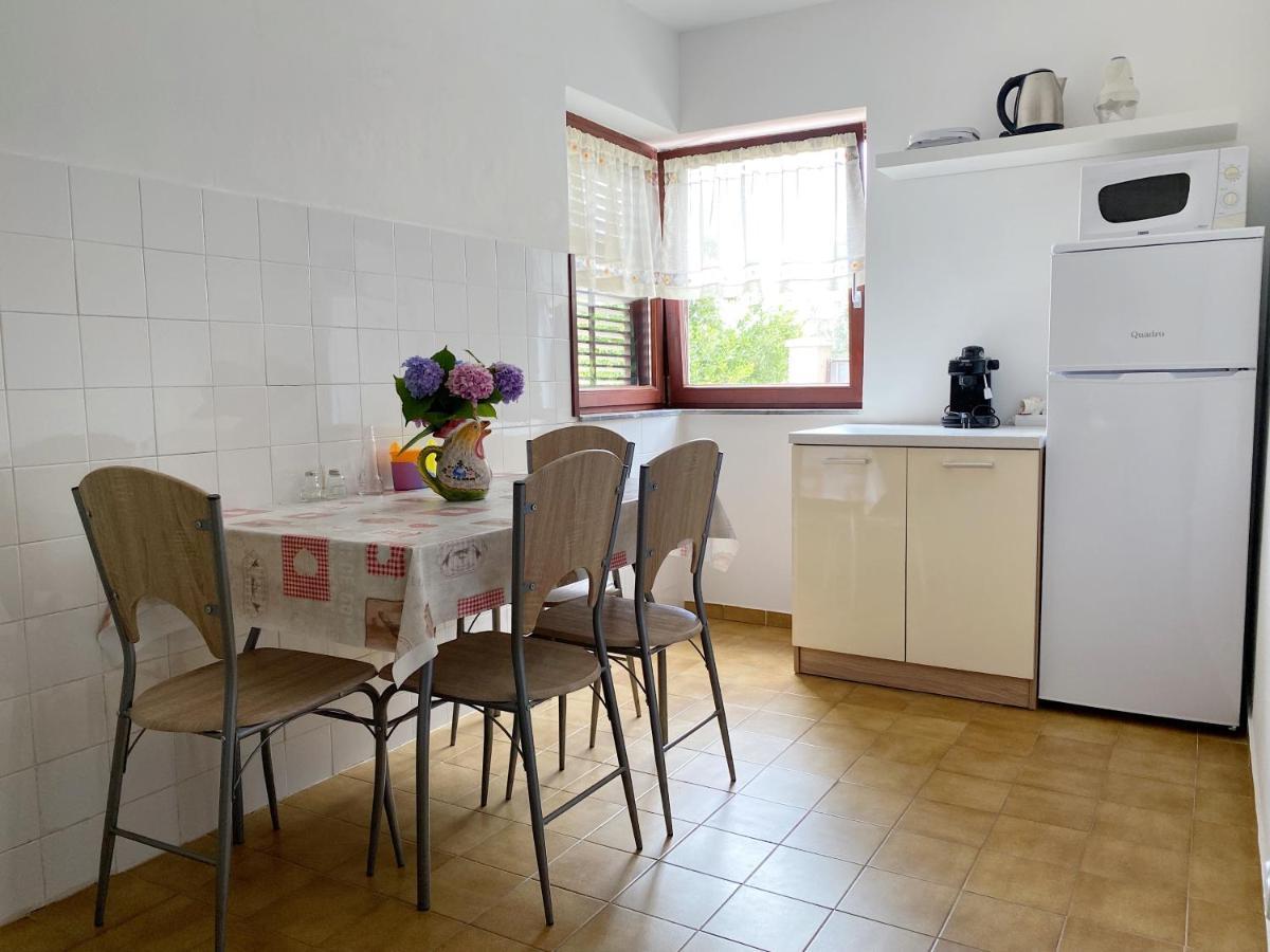 Apartments Lungomare PUY 외부 사진